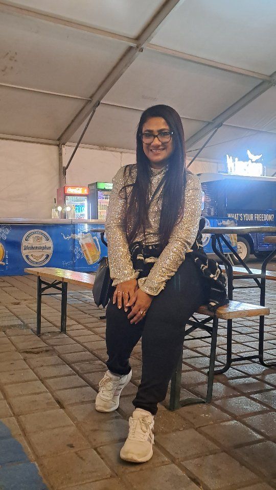 about last night...Oktoberfest București<3

#oktoberfest #București #Bucharest #travelstories #travelwithpriyaa #travelblog #nightout #vacation #girlsonly #romaniandiaries #romania #romaniadiaries